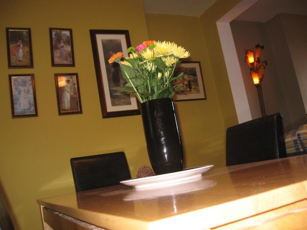 Woodlawn House Hotel คิลลาร์นีย์ ภายนอก รูปภาพ