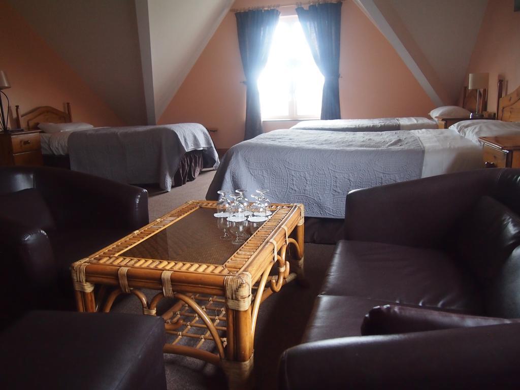 Woodlawn House Hotel คิลลาร์นีย์ ภายนอก รูปภาพ